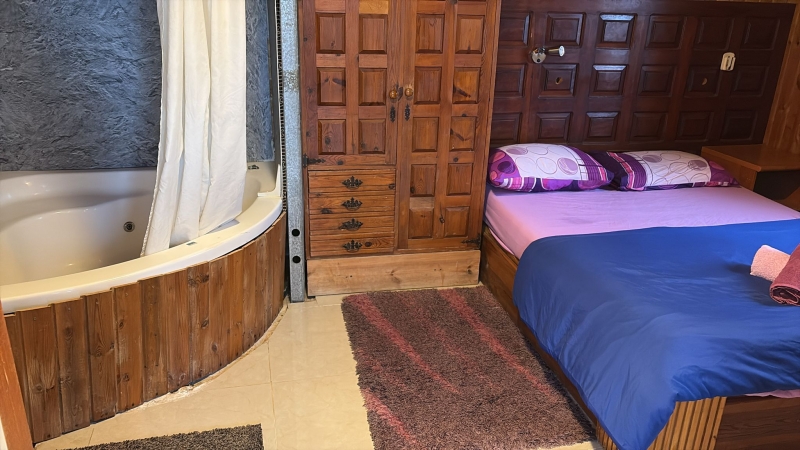 בית מצויינים 12