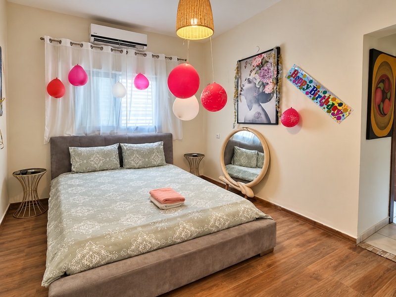 room star 12
