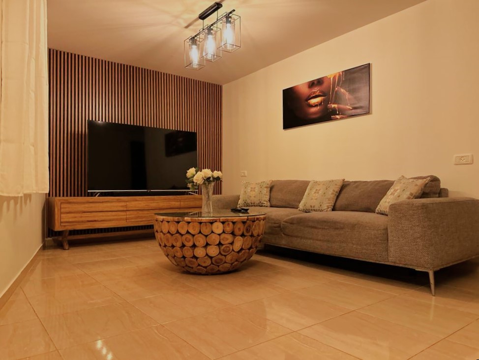 קווין רום queen room 1