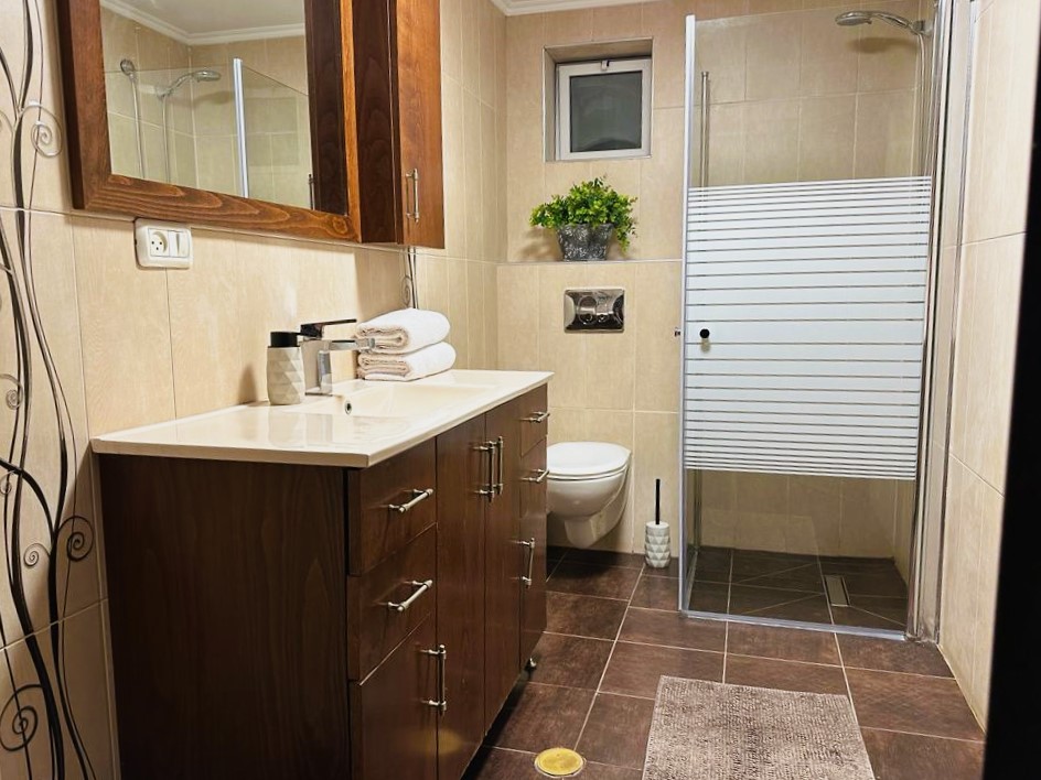 קווין רום queen room 7