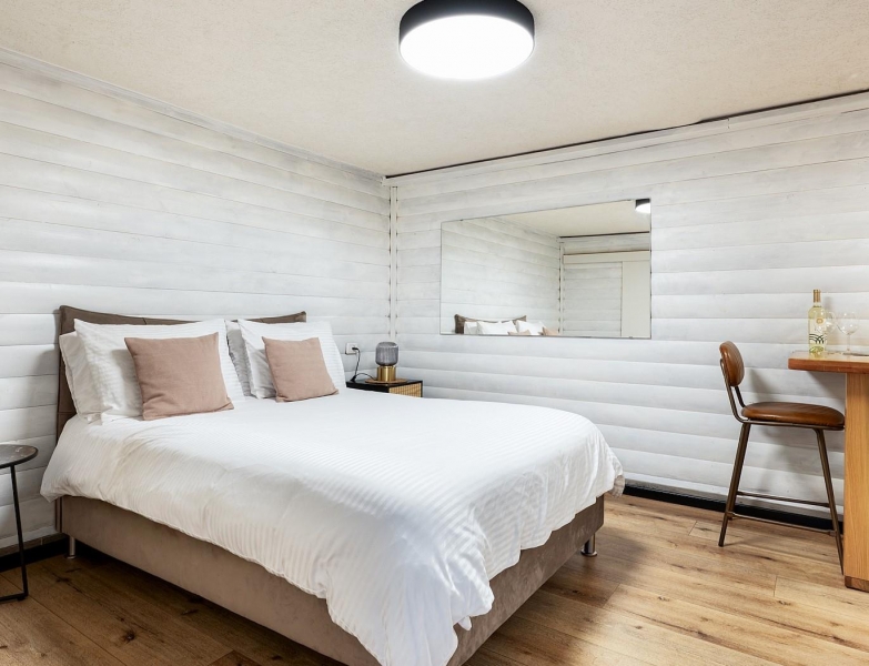 קווין רום queen room 12