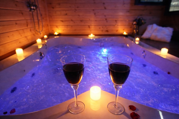 אחוות השקד 1