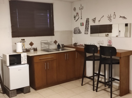 בלב המטעים 3