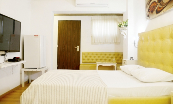 adel rooms 8