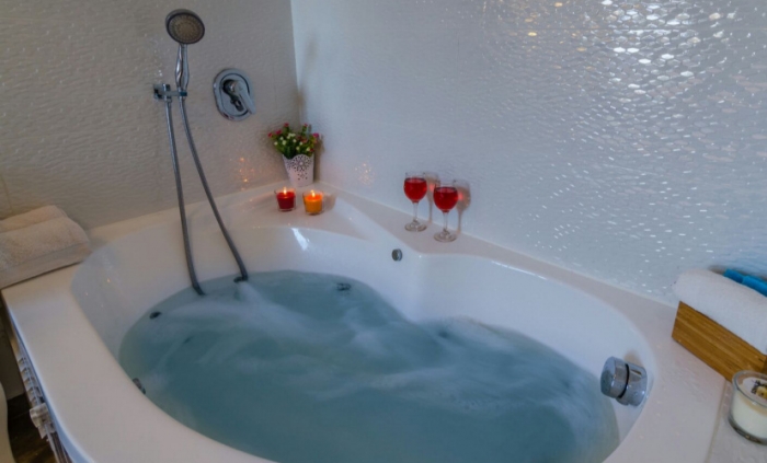 אהבה על שפת כנרת 13