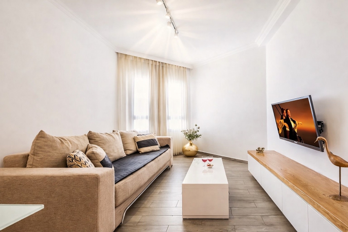 אהבה על שפת כנרת 11