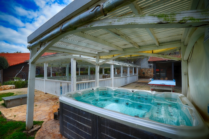 מקום קצת אחרת 13